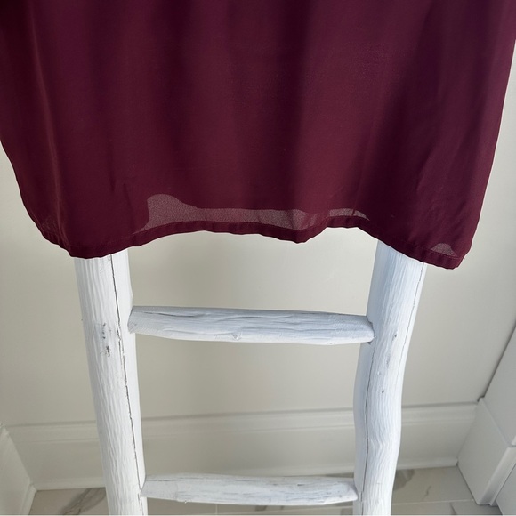 LOFT Deep Burgundy Short Sleeve Mixed Media Blouse Size Medium - Picture 4 of 9